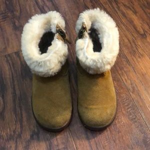 Hard Sole kids Chestnut Uggs